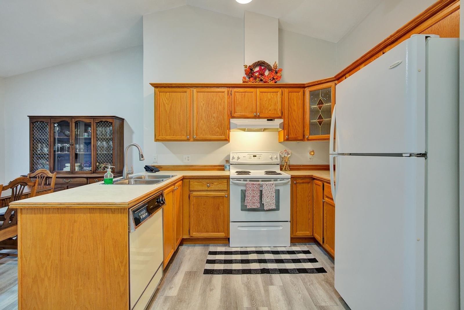 Listing Image 14