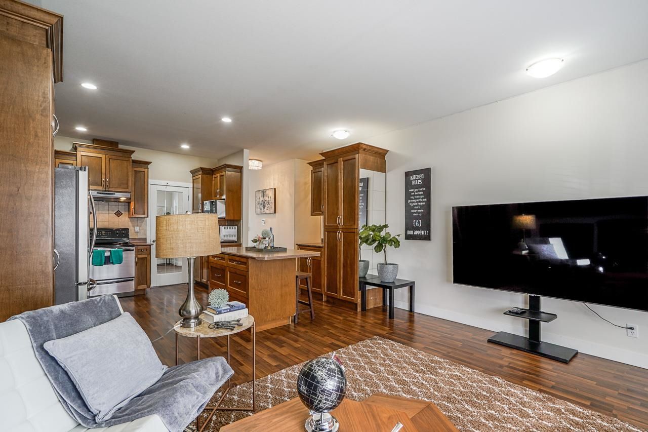 Listing Image 15