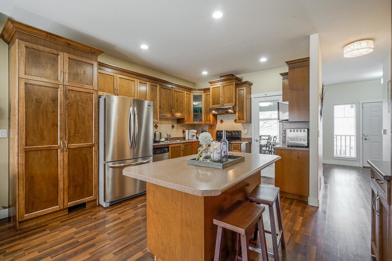 Listing Image 9