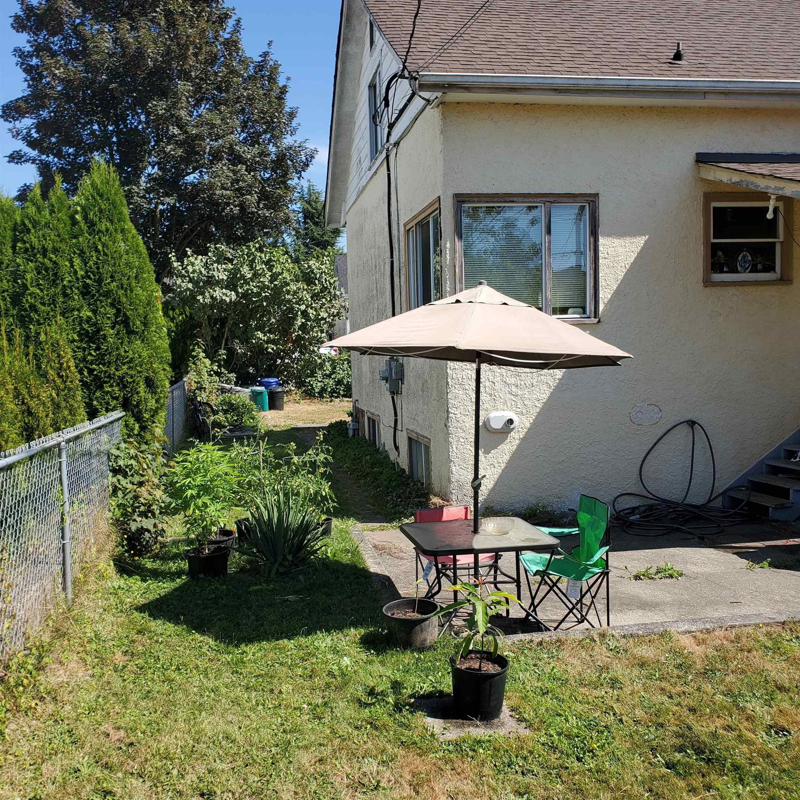 Listing Image 4