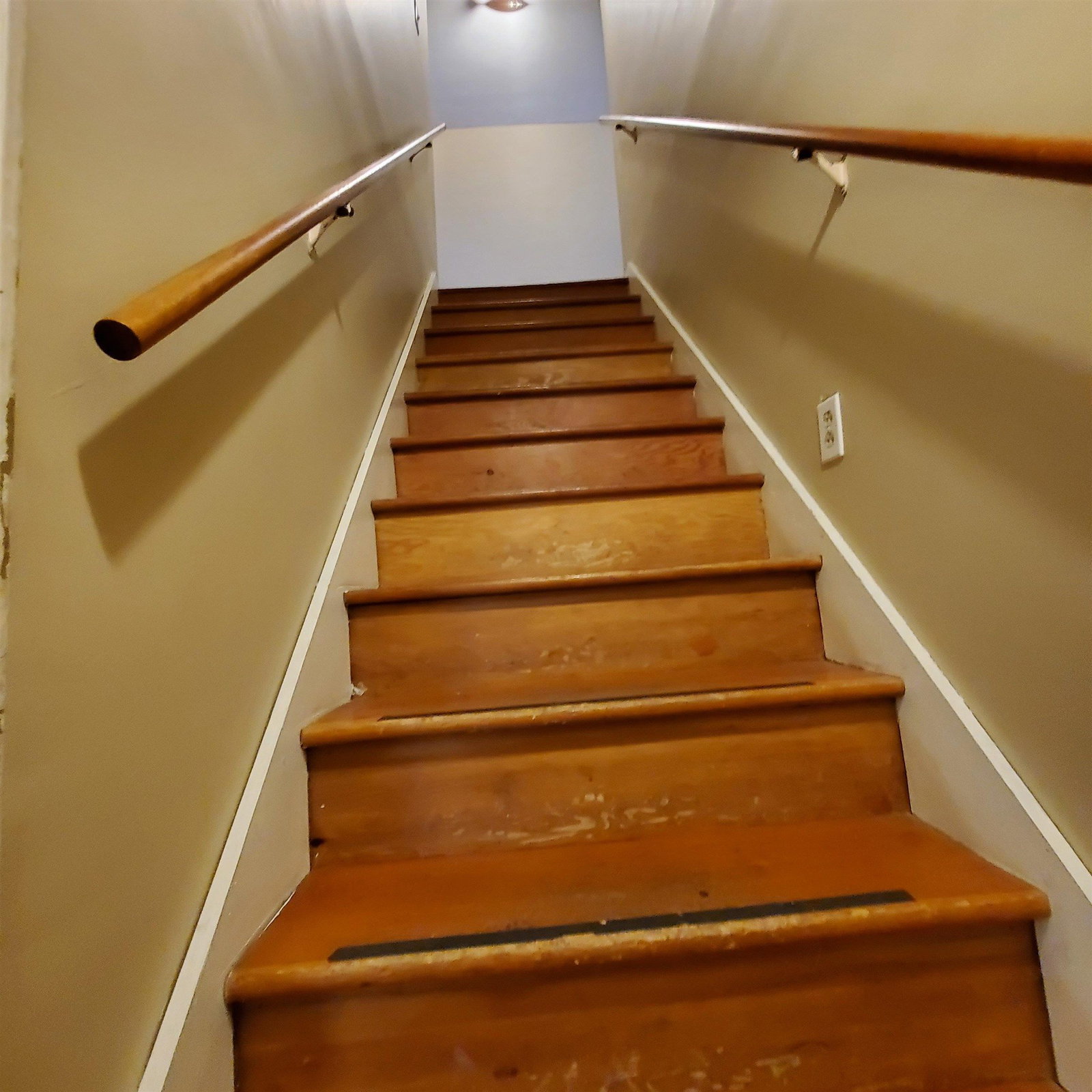 Listing Image 8