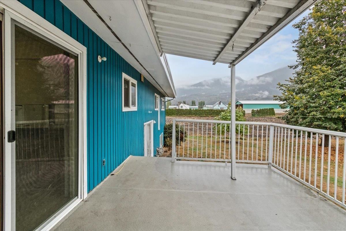 Listing Image 8