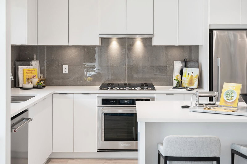 305 - 629 Cottonwood Avenue, Coquitlam, V0V 0V0 | Image 2