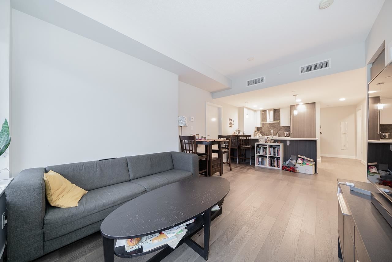 Listing Image 5