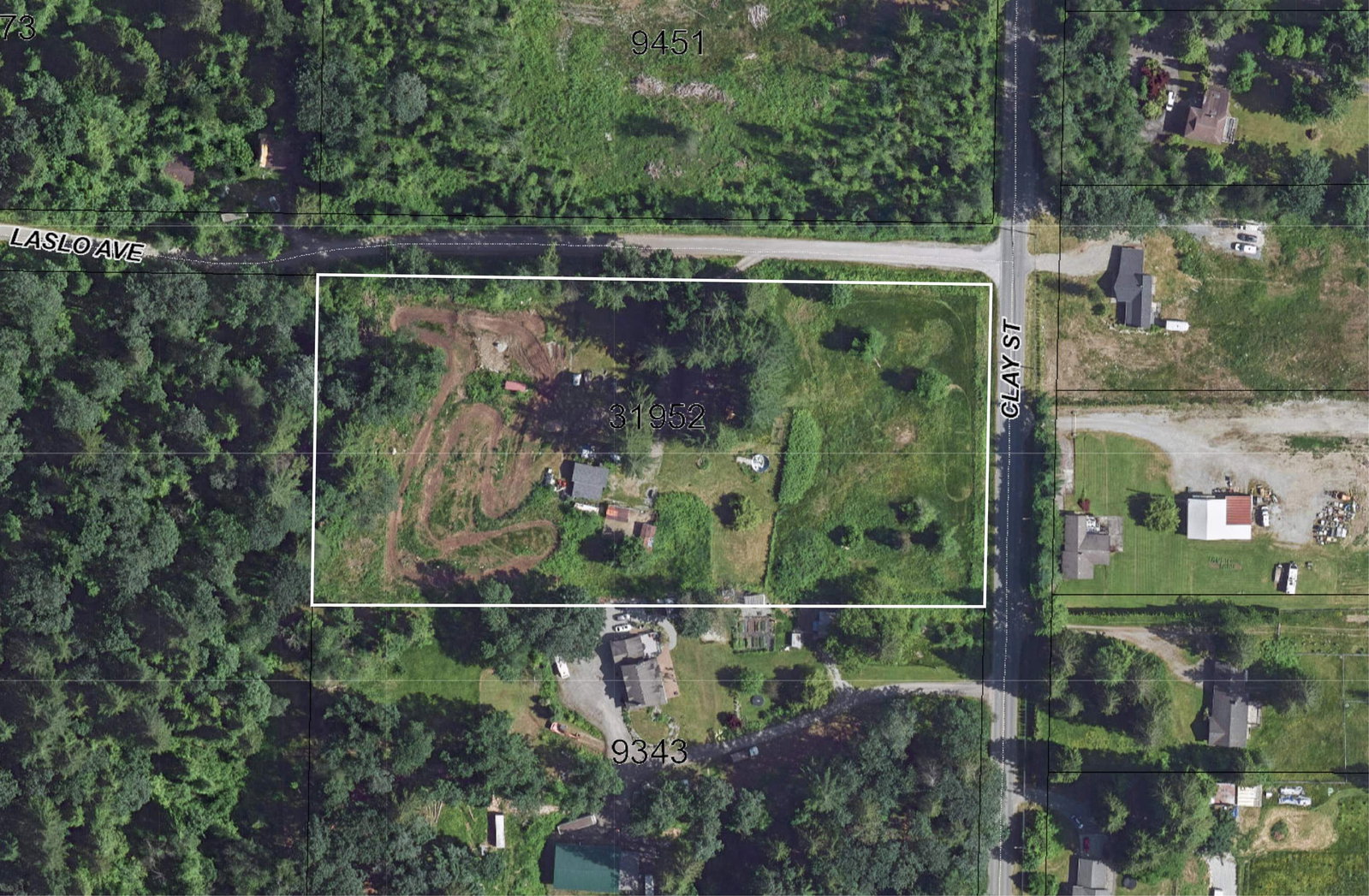 Listing Image 4