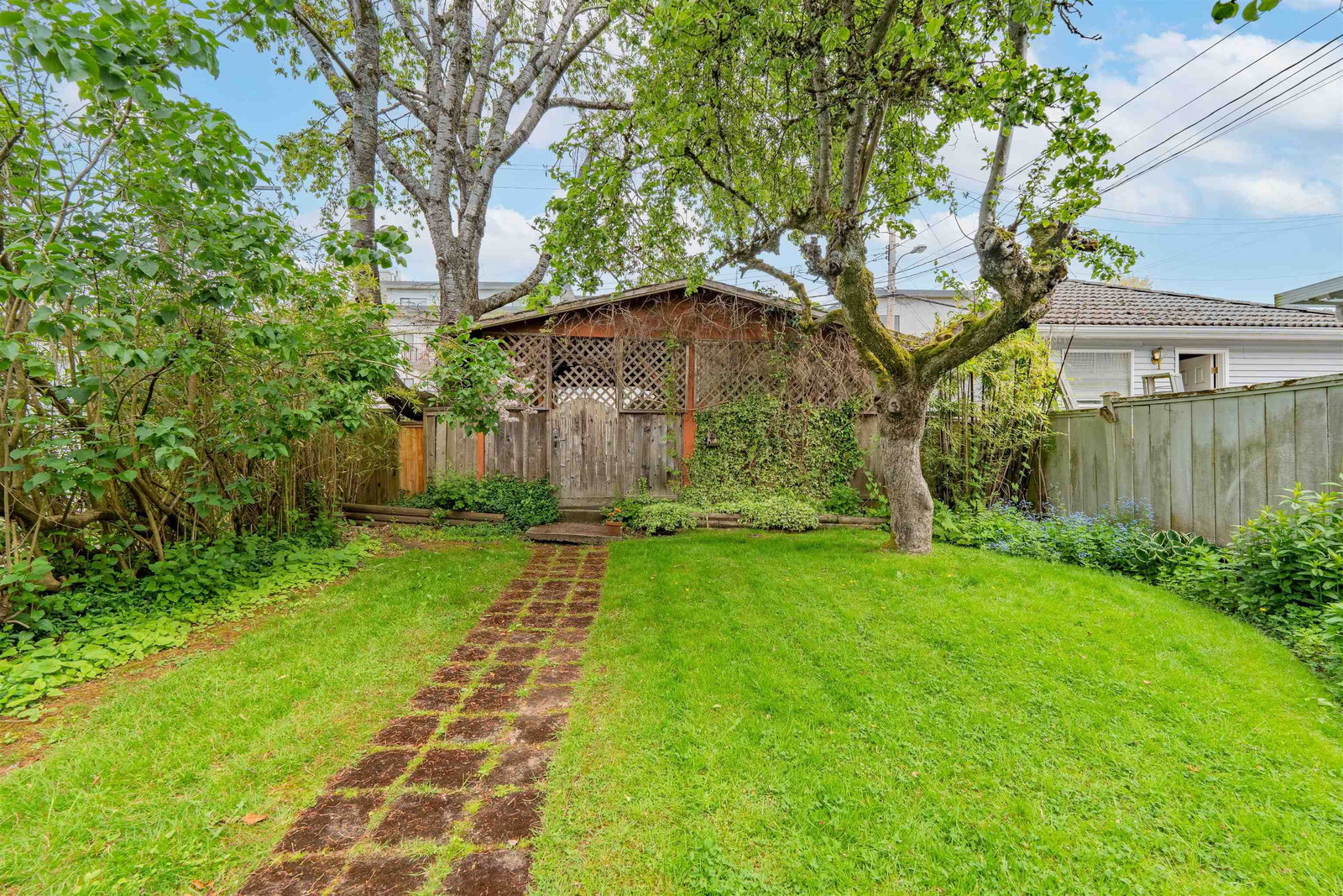Listing Image 38