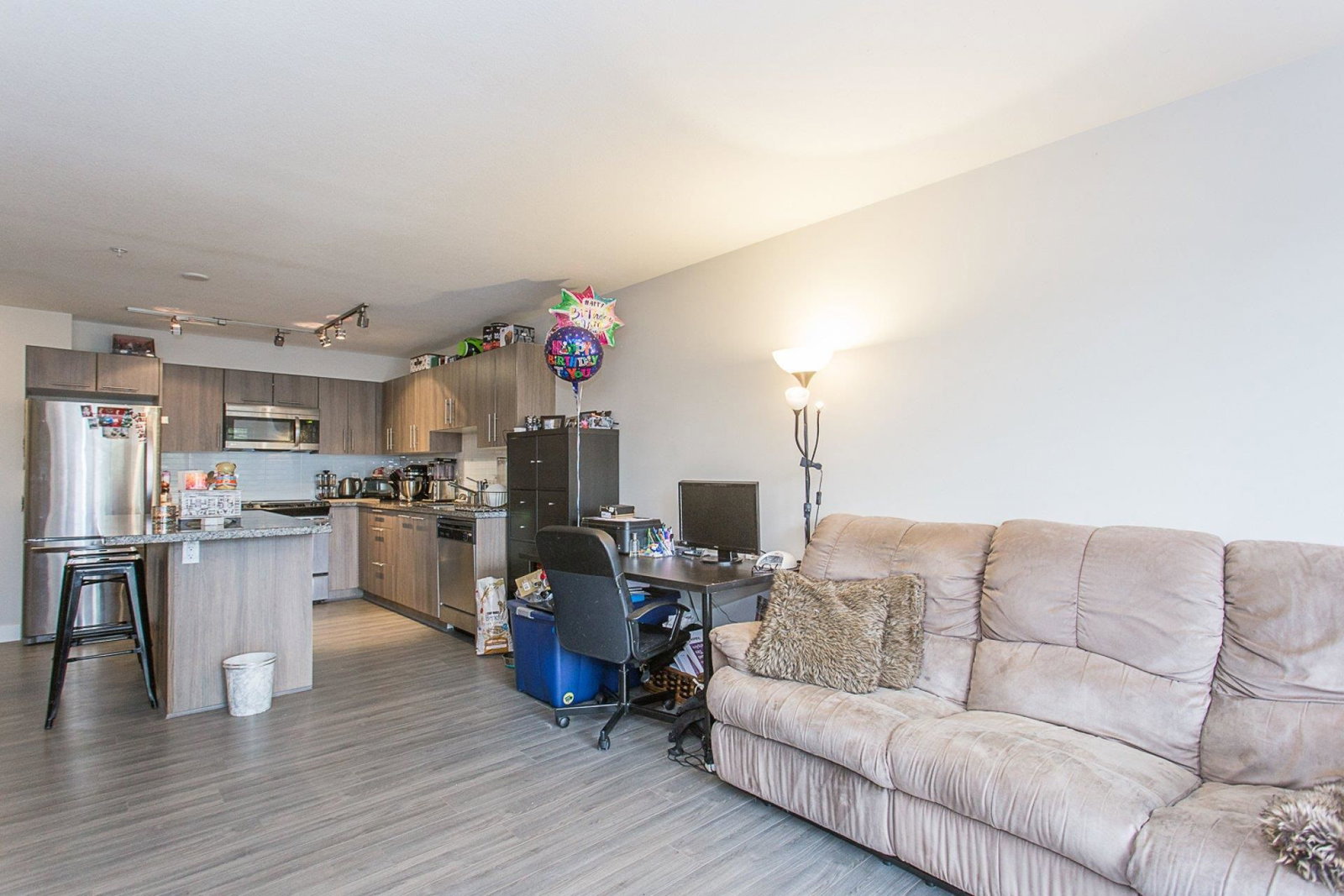 Listing Image 13