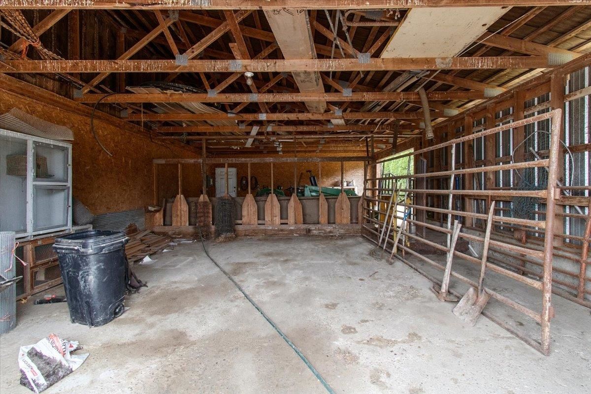 Listing Image 35