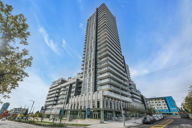 2605 - 7433 Cambie Street