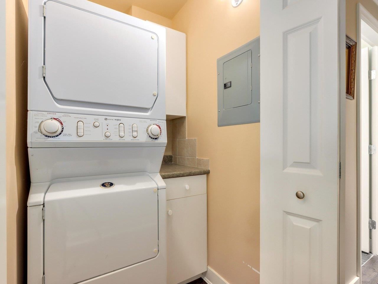 Listing Image 19