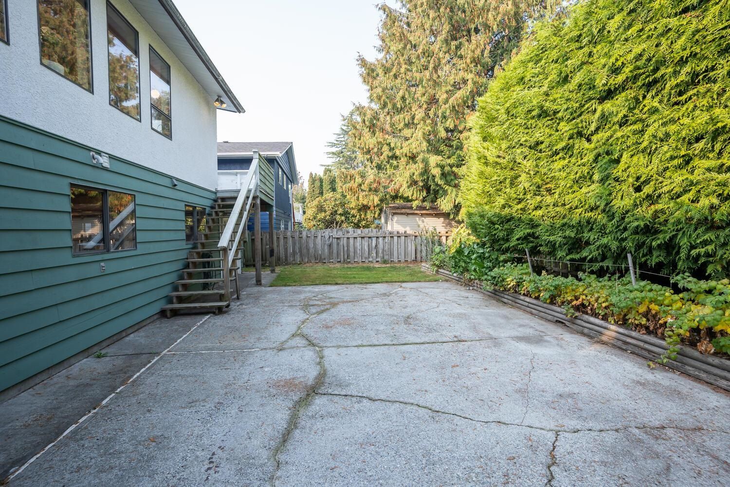 Listing Image 30
