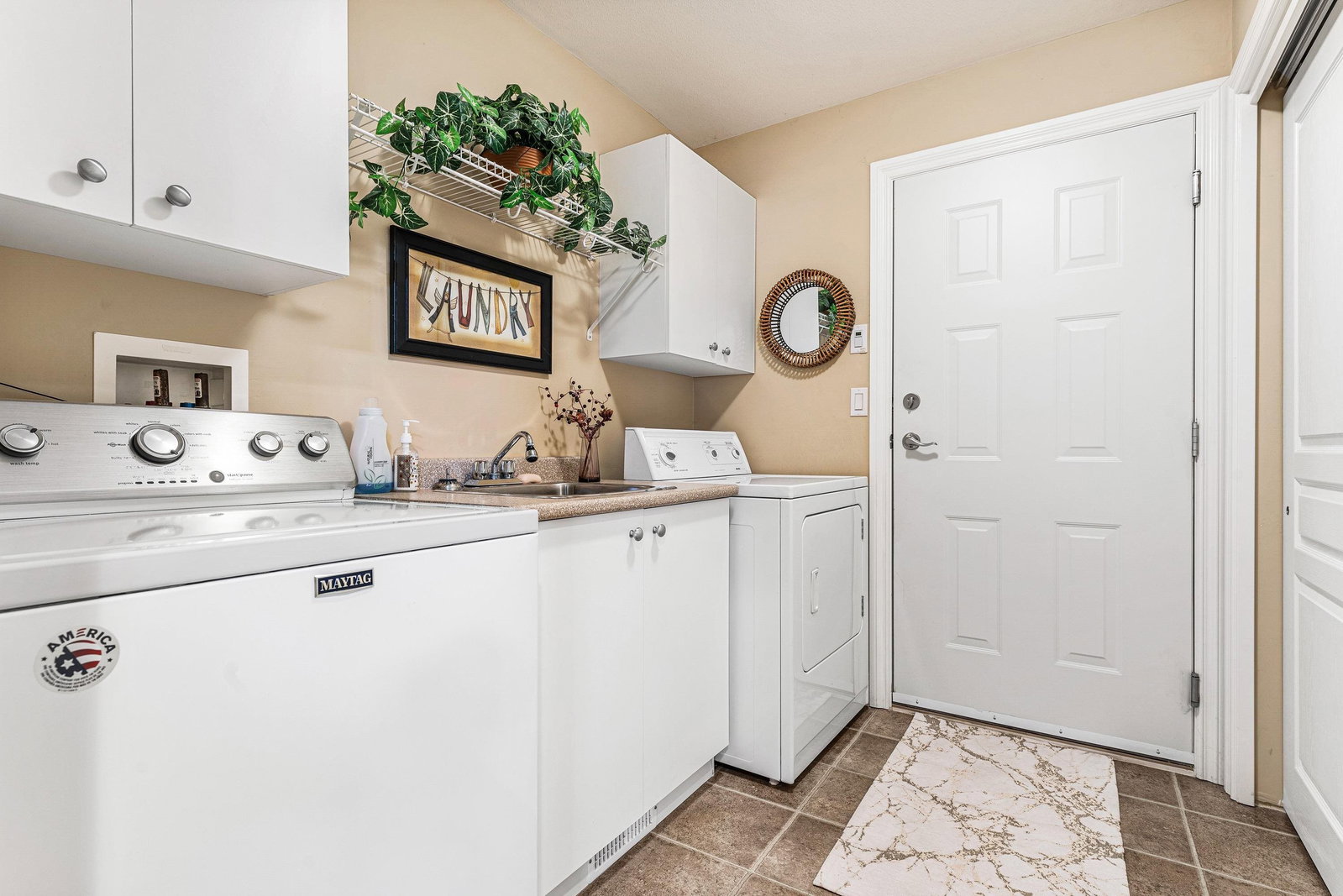 Listing Image 27