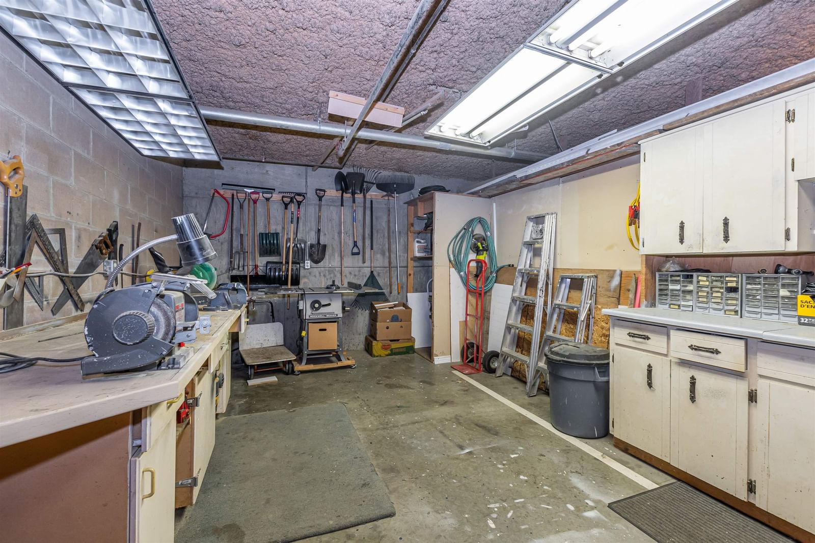 Listing Image 36