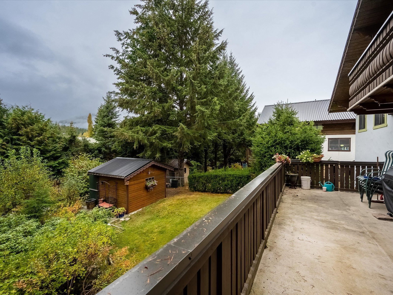 Listing Image 4