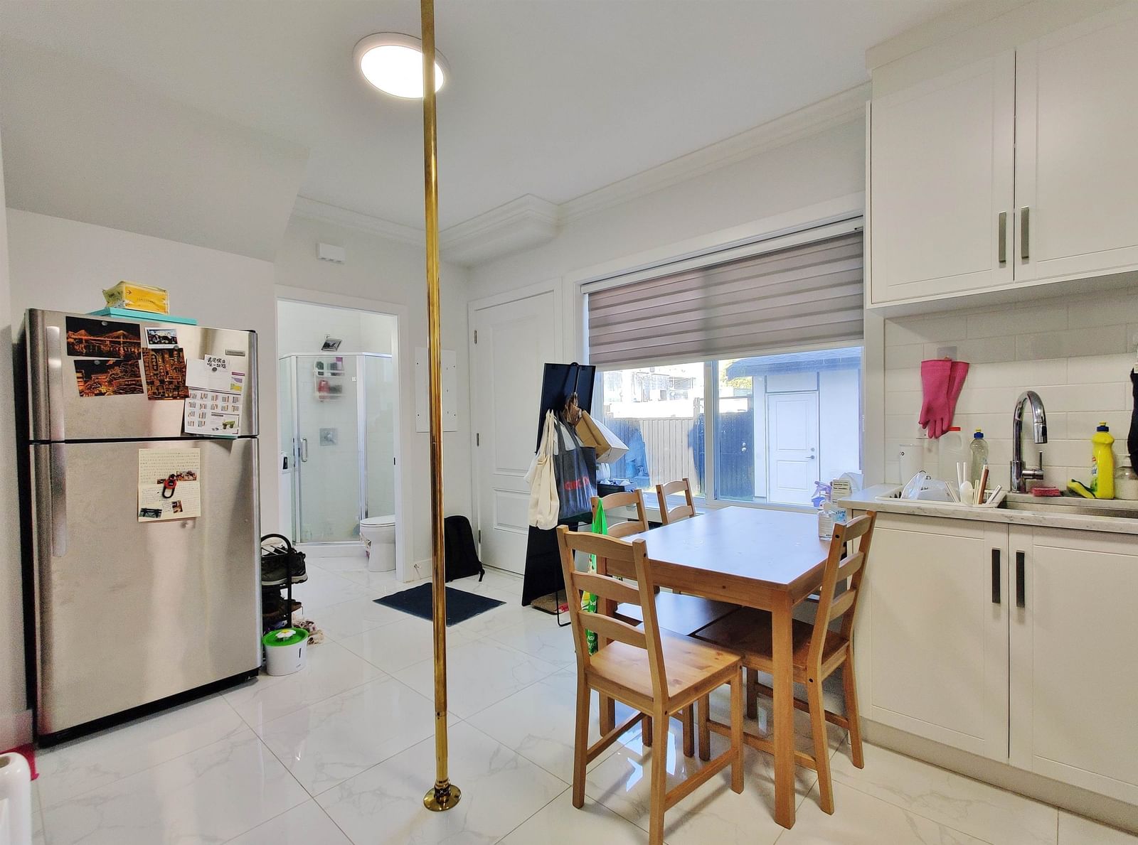 Listing Image 18