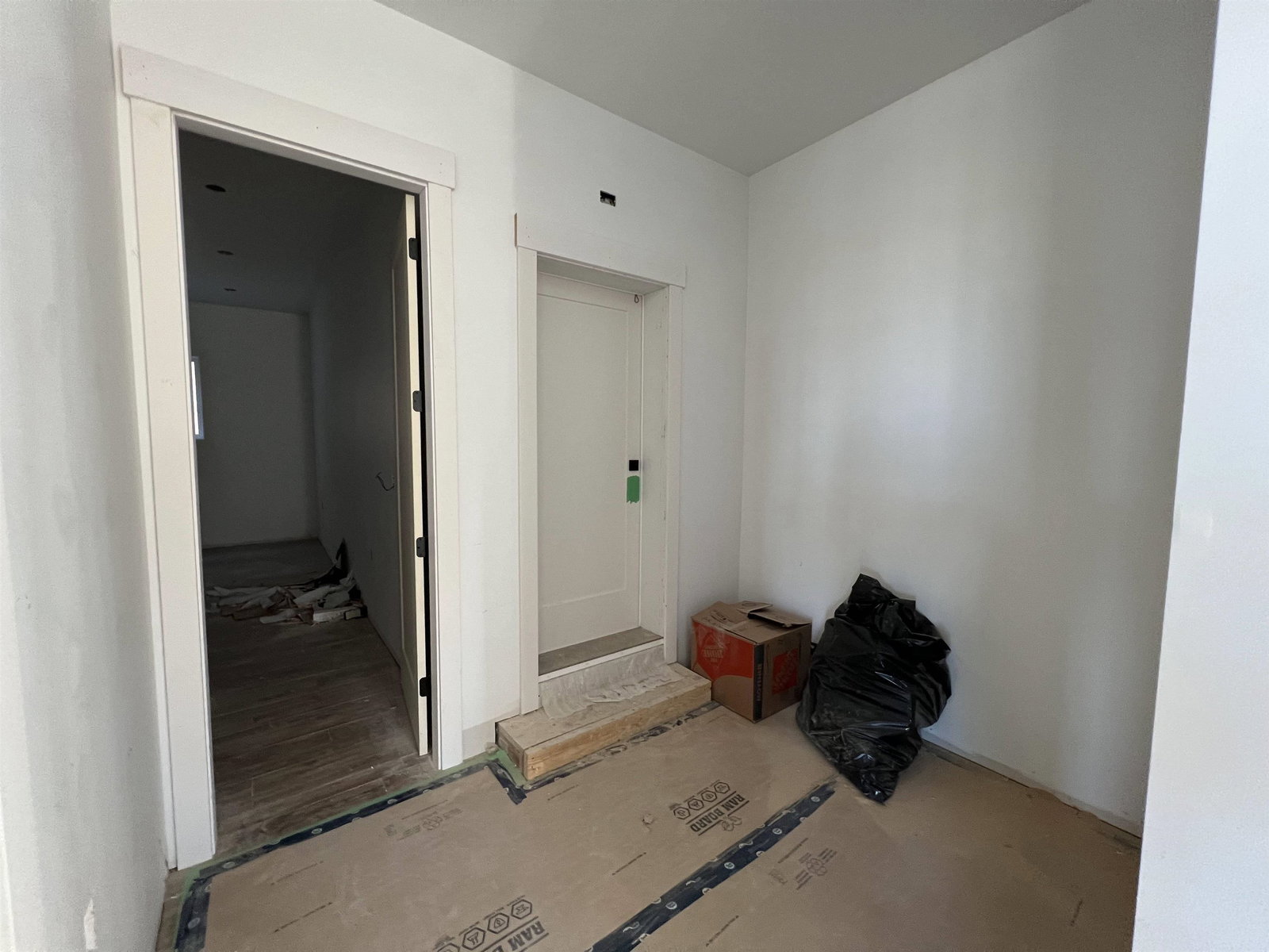Listing Image 38