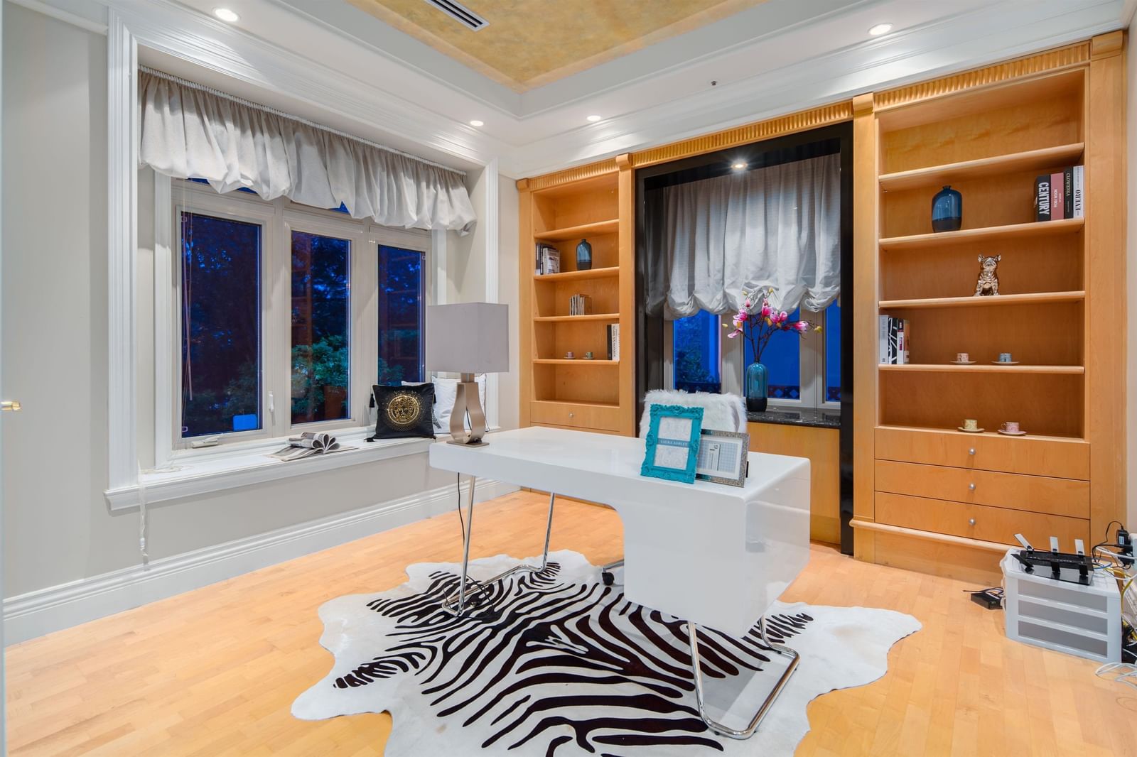 Listing Image 12