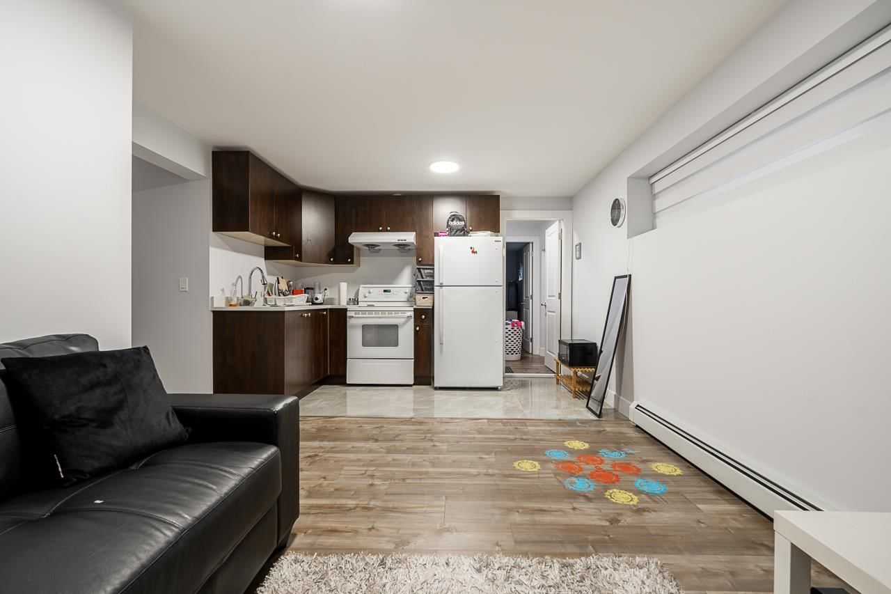 Listing Image 19
