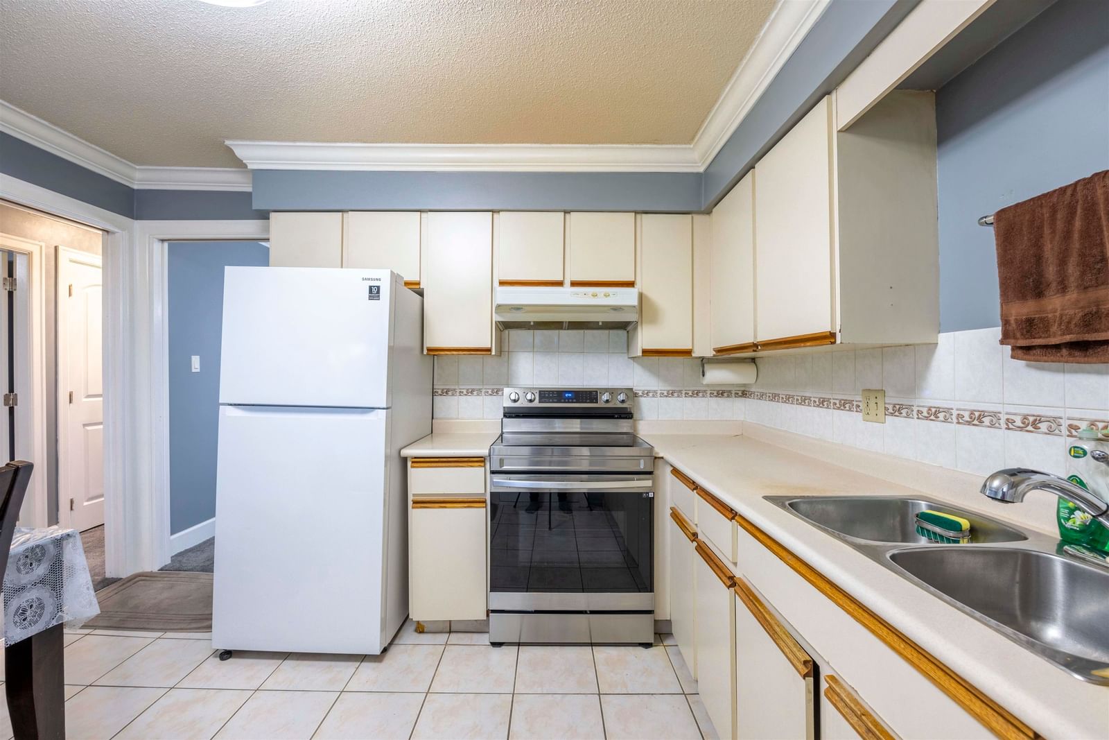 Listing Image 14