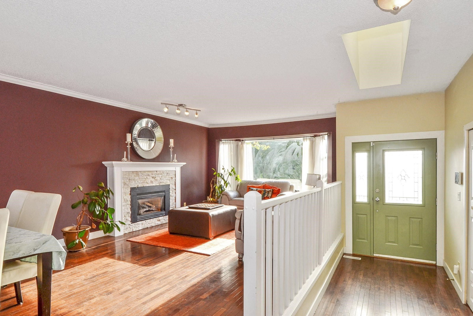 Listing Image 6
