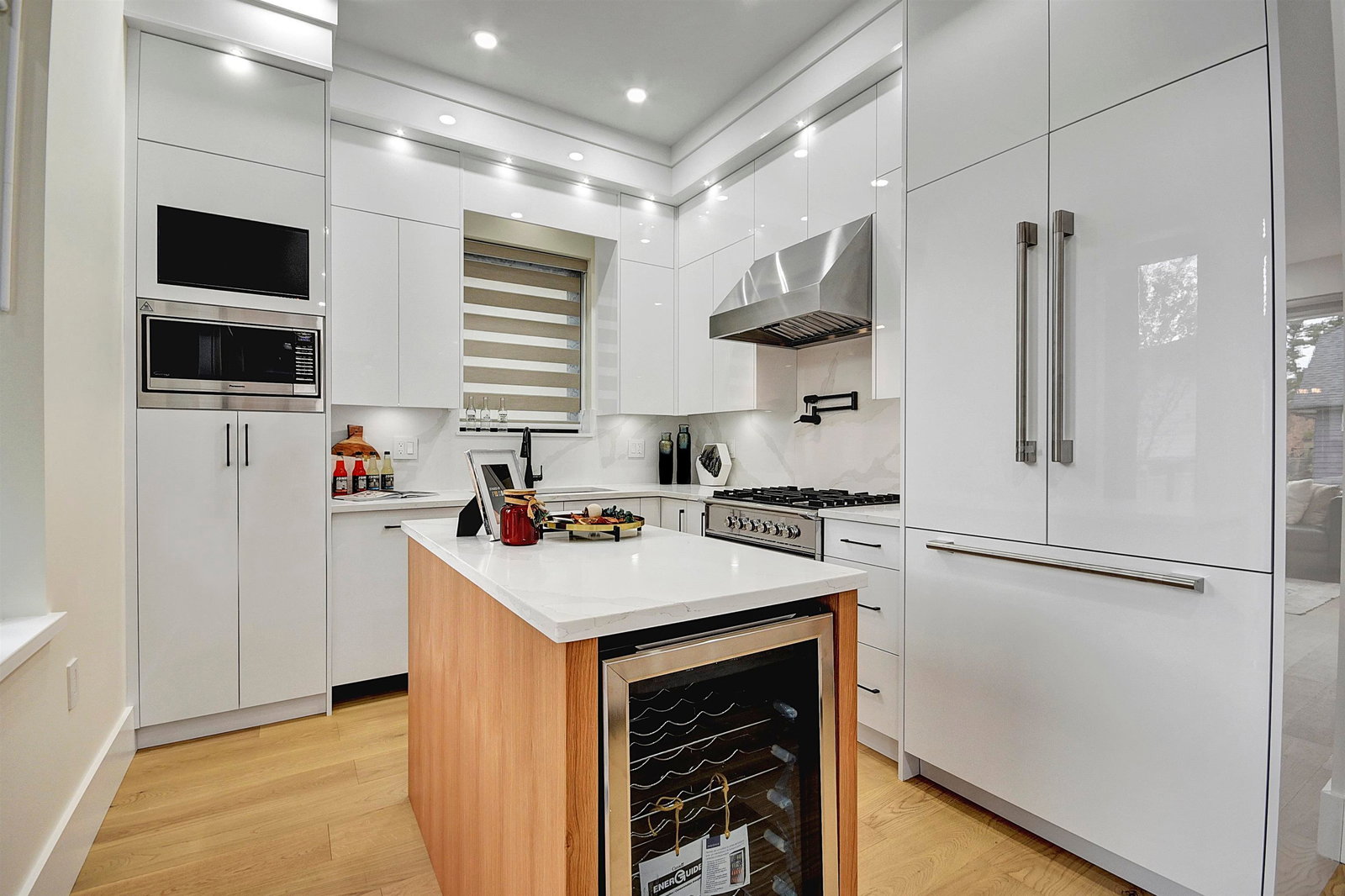 Listing Image 15