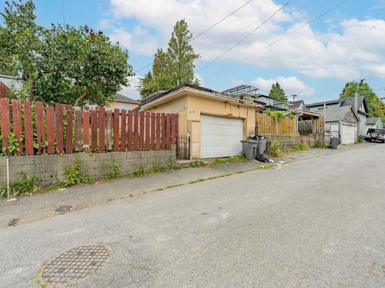 Listing Image 9