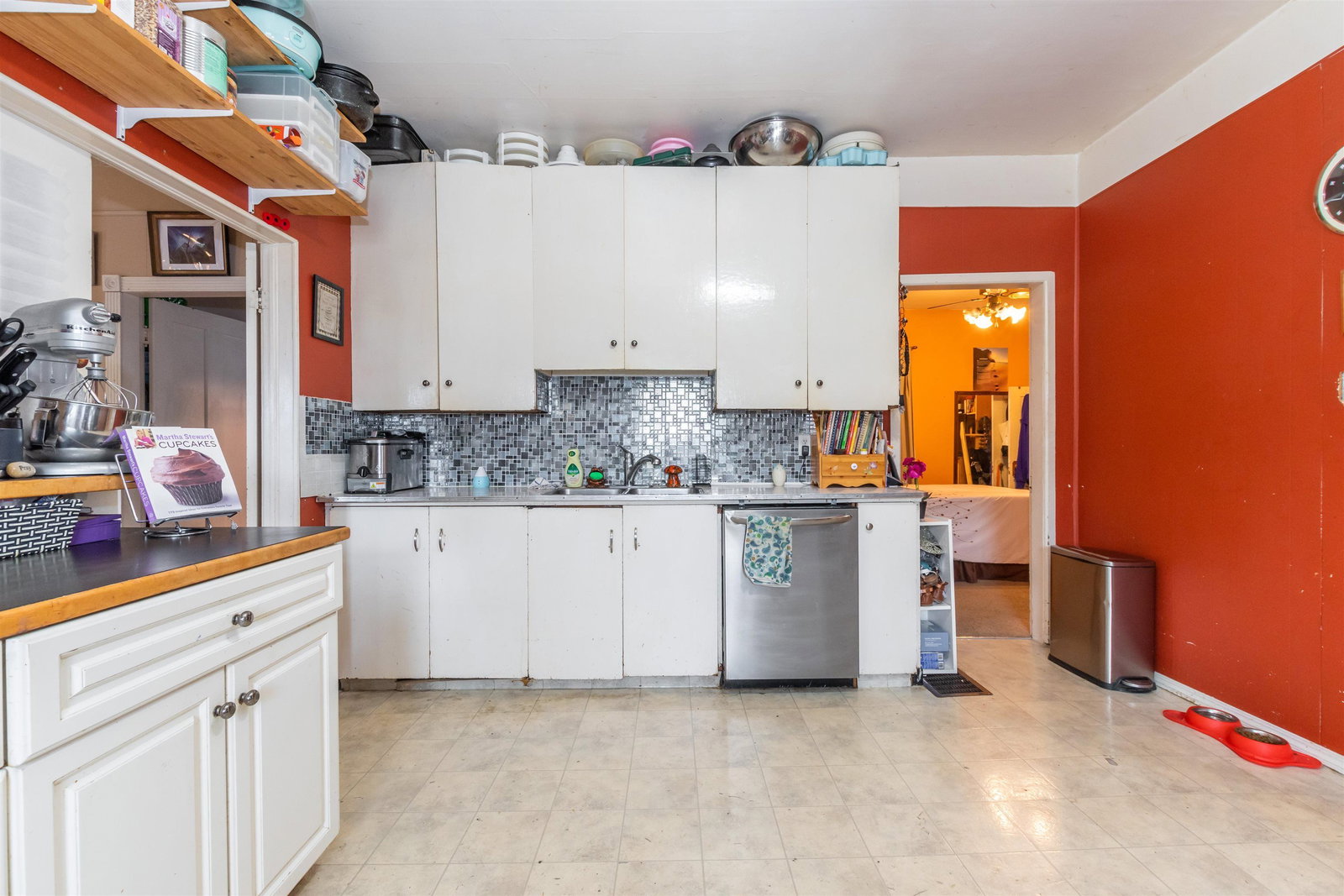 Listing Image 9