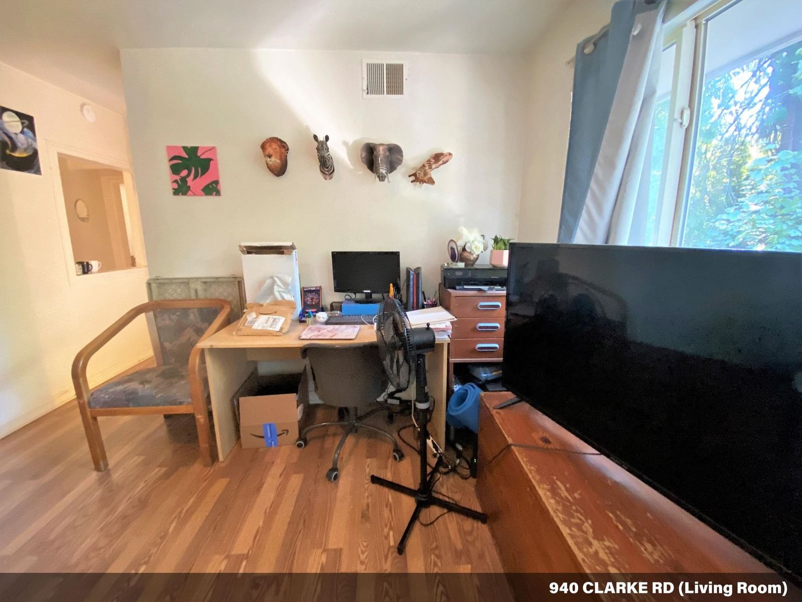 Listing Image 14