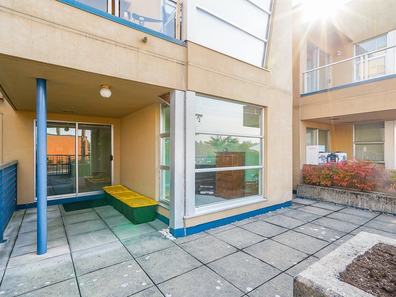Listing Image 8