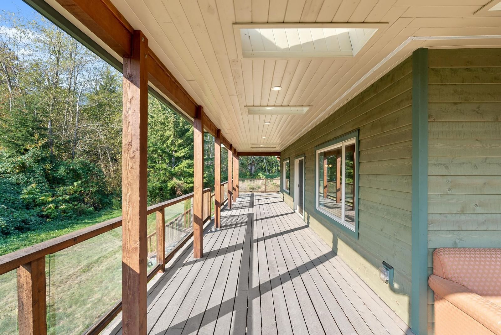 Listing Image 8