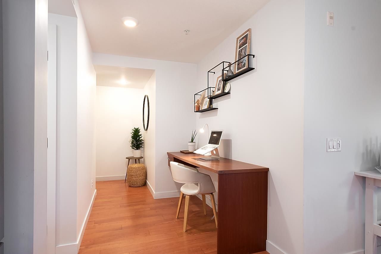 Listing Image 12
