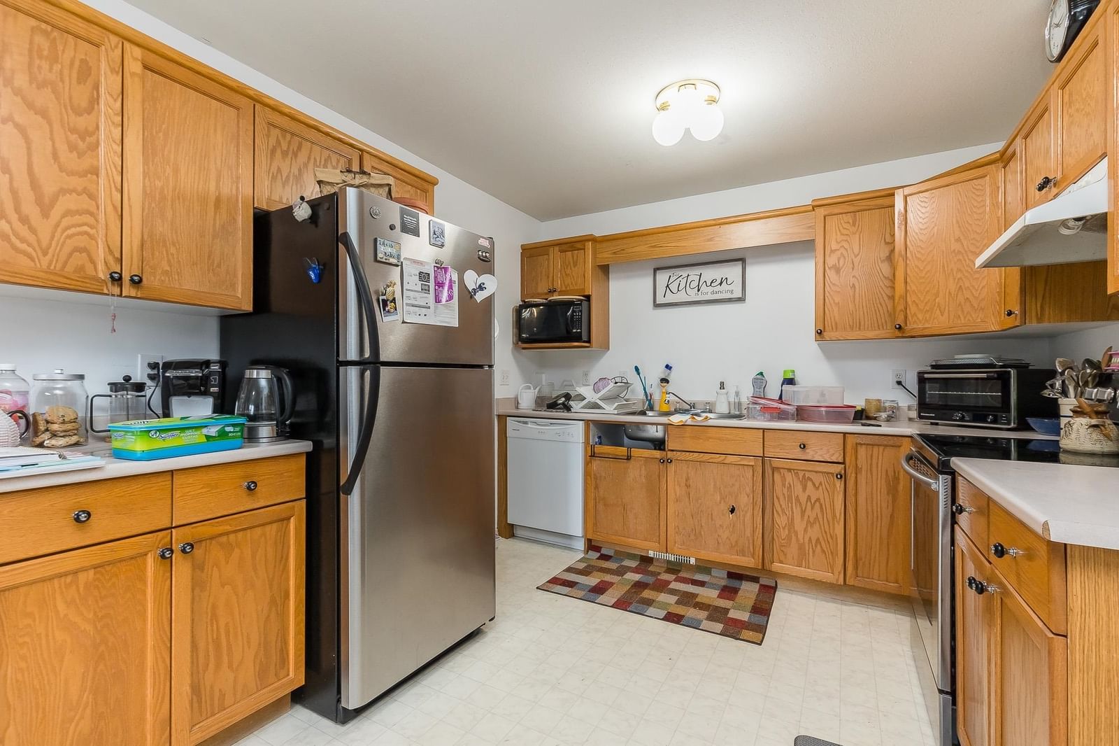 Listing Image 6