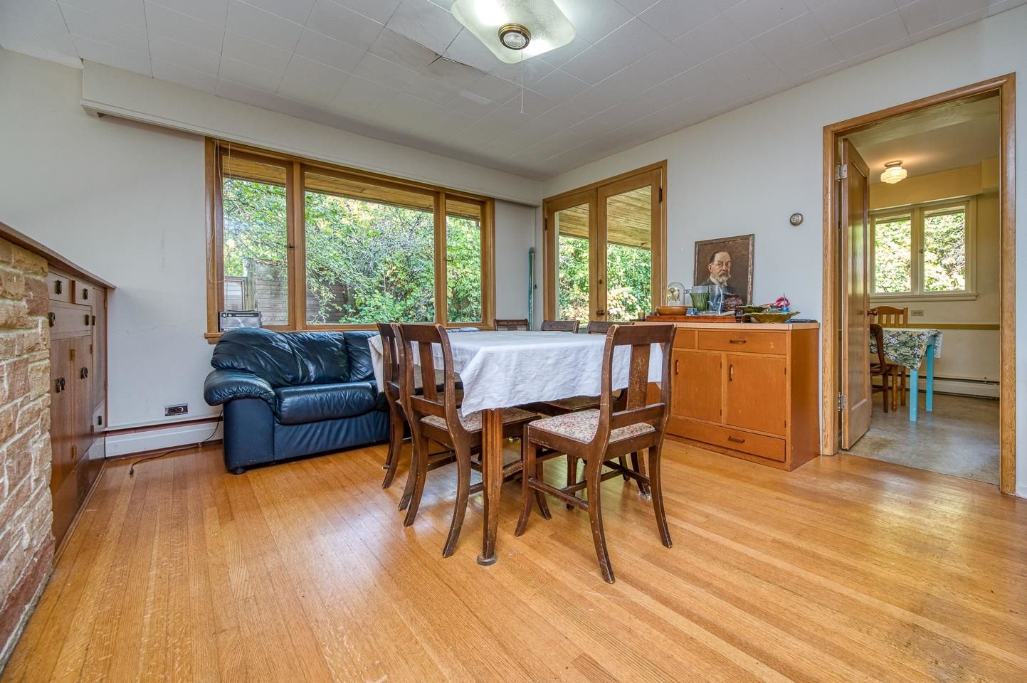 Listing Image 16