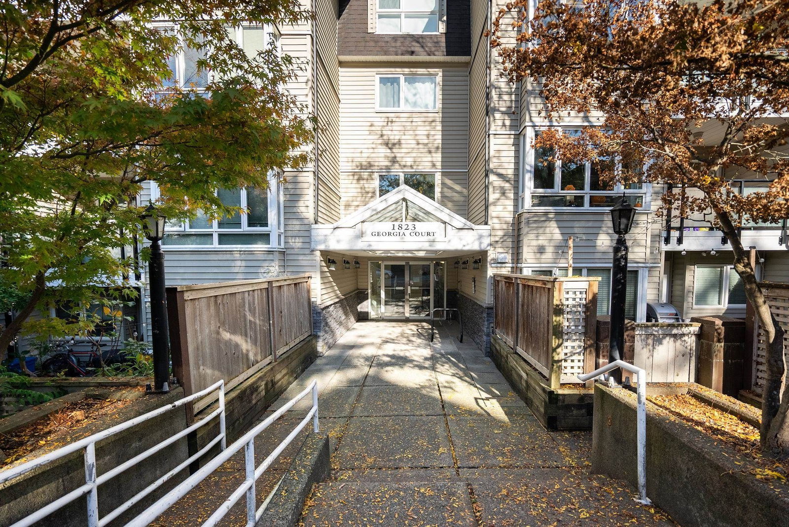 Listing Image 27
