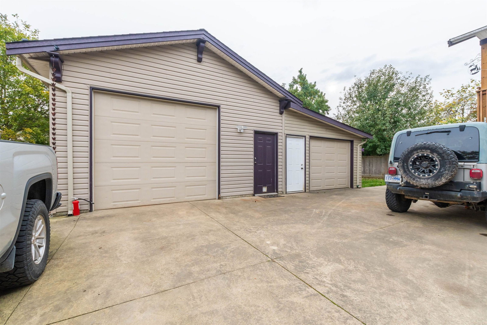 Listing Image 13