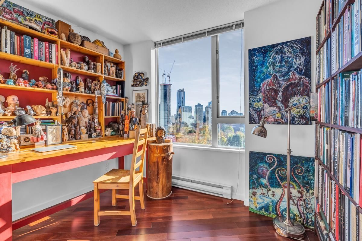 Listing Image 12