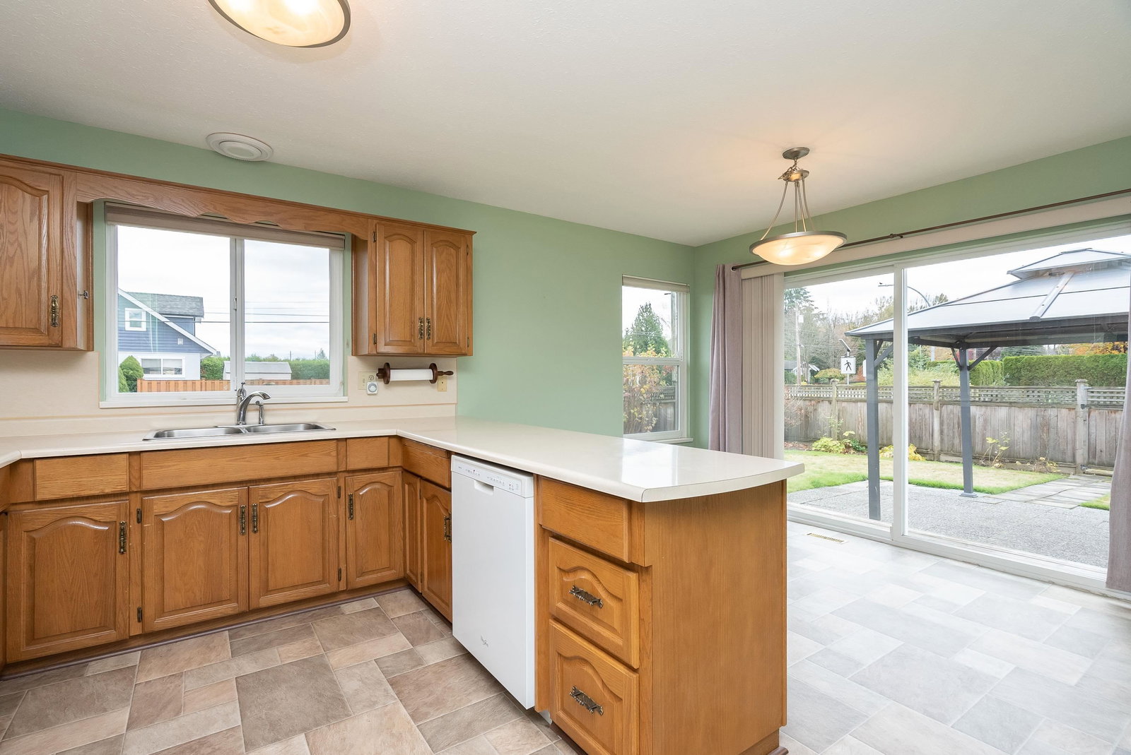 Listing Image 13