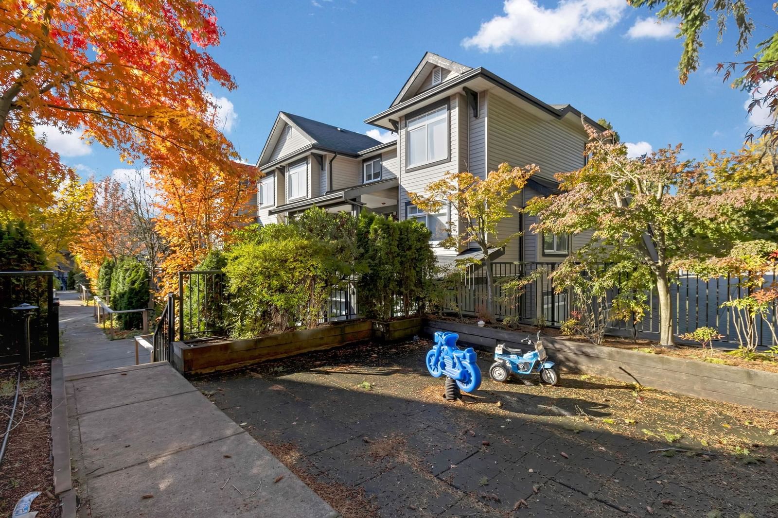 Listing Image 20