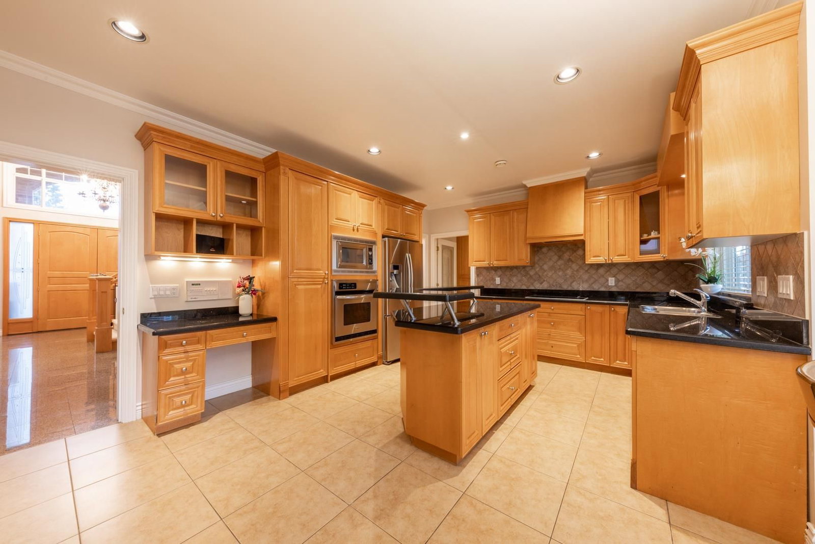 Listing Image 11