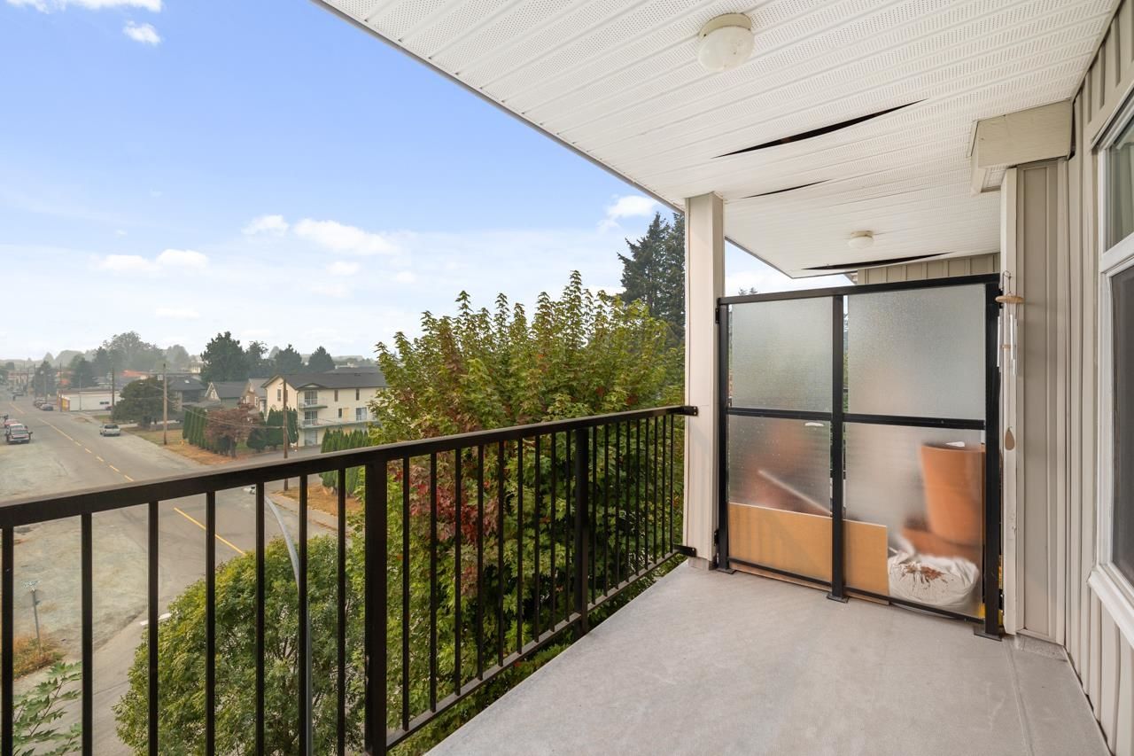 Listing Image 21