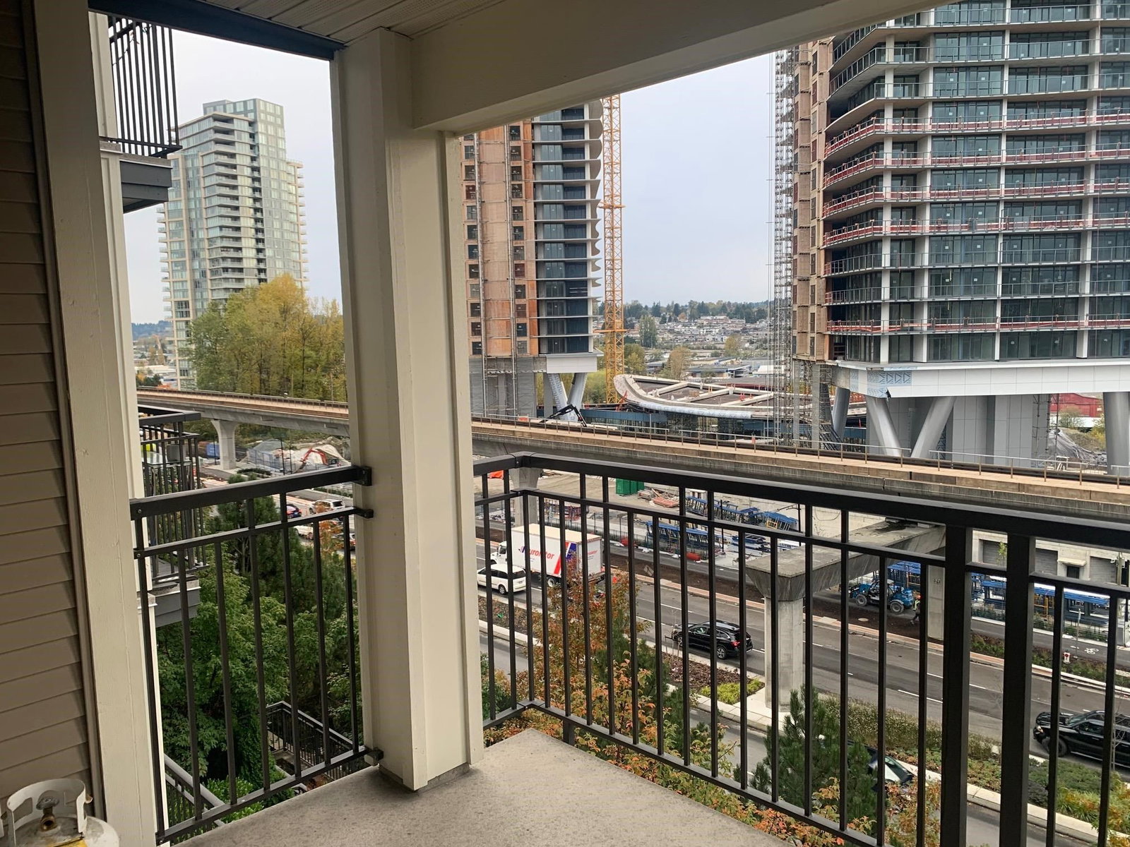 Listing Image 6