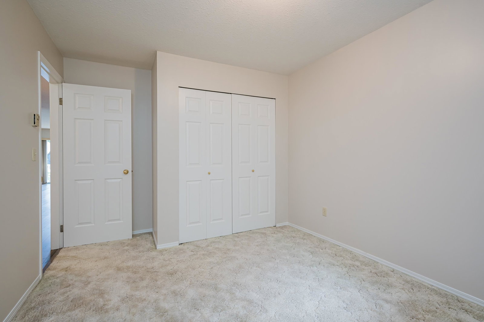 Listing Image 26