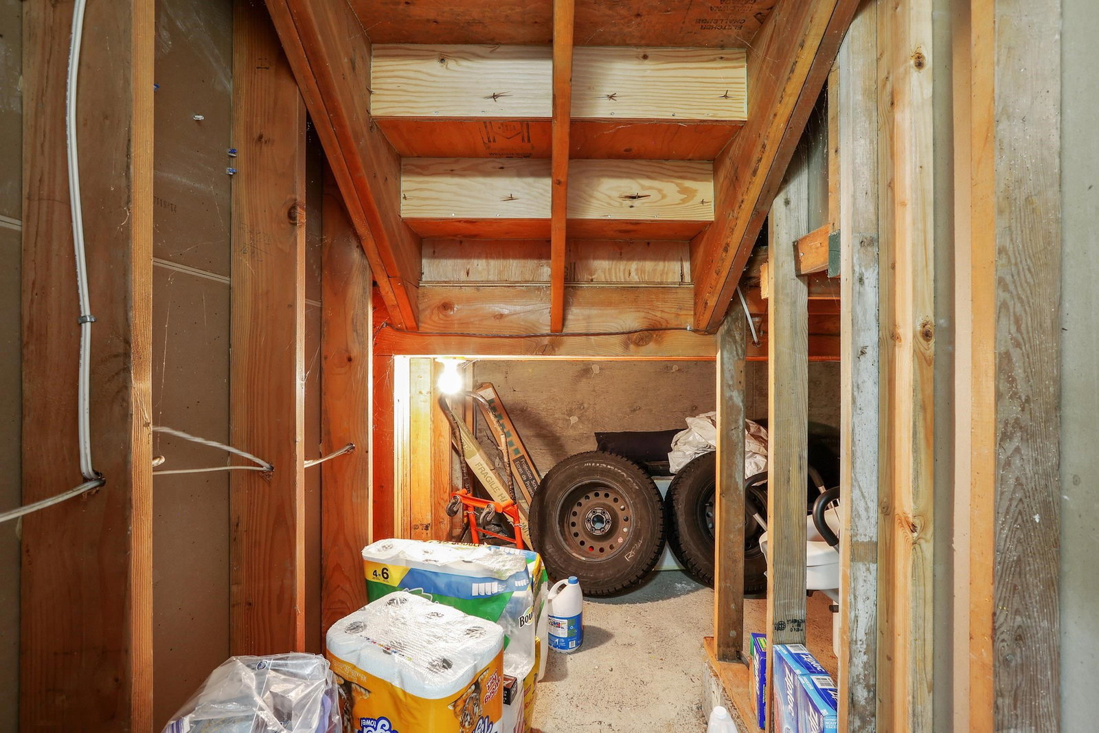 Listing Image 29