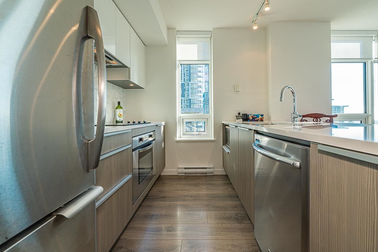 Listing Image 10