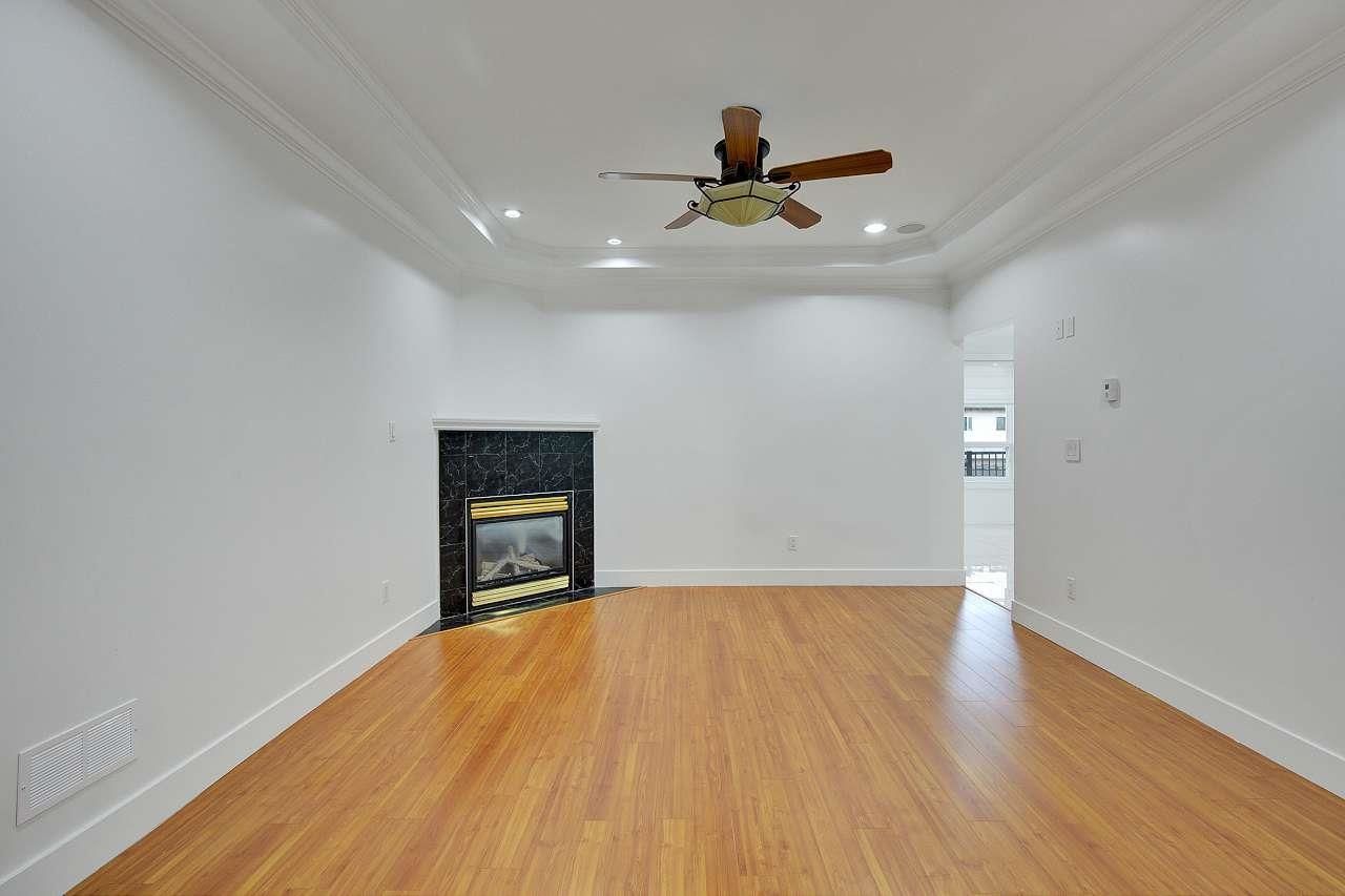 Listing Image 29