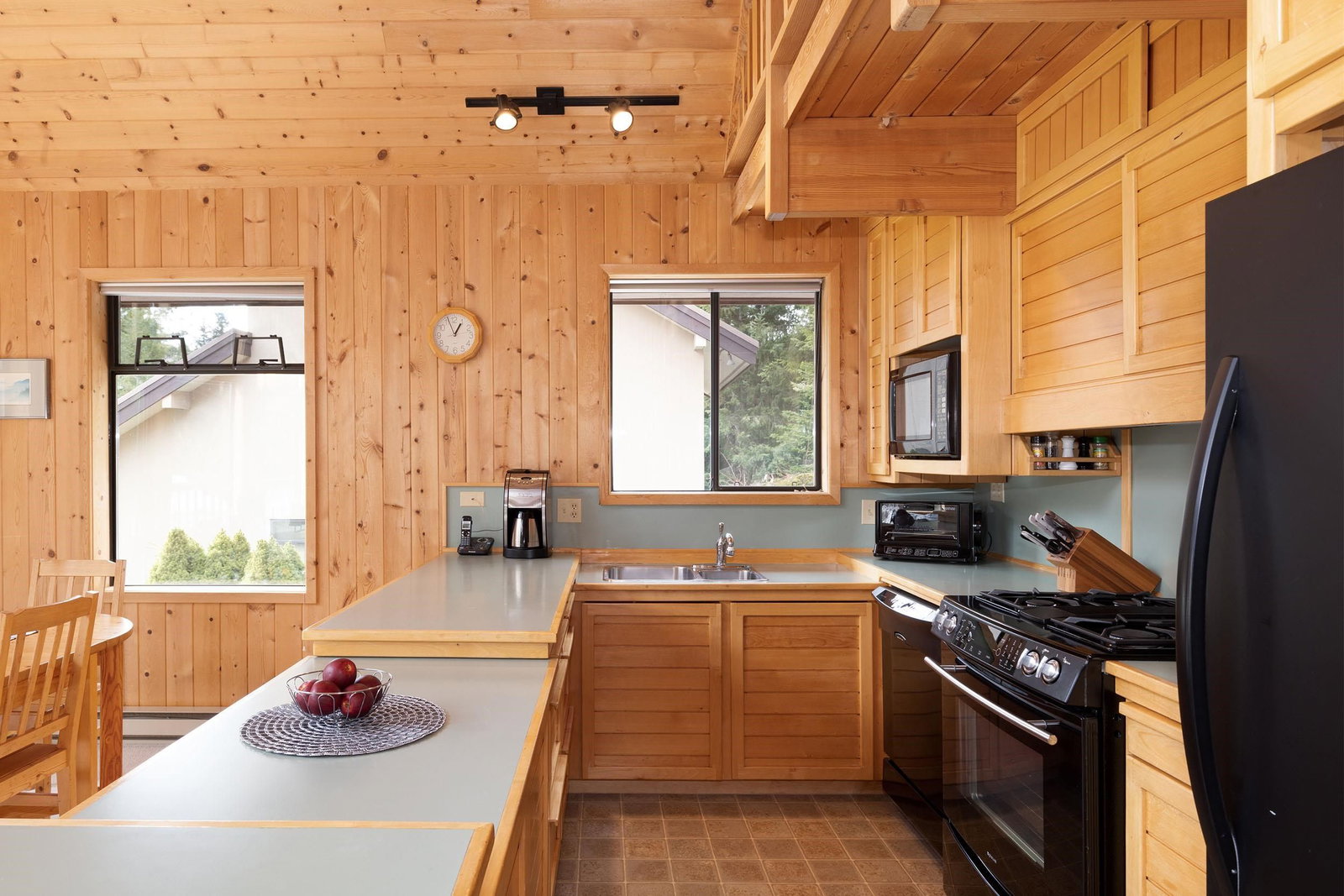 Listing Image 8