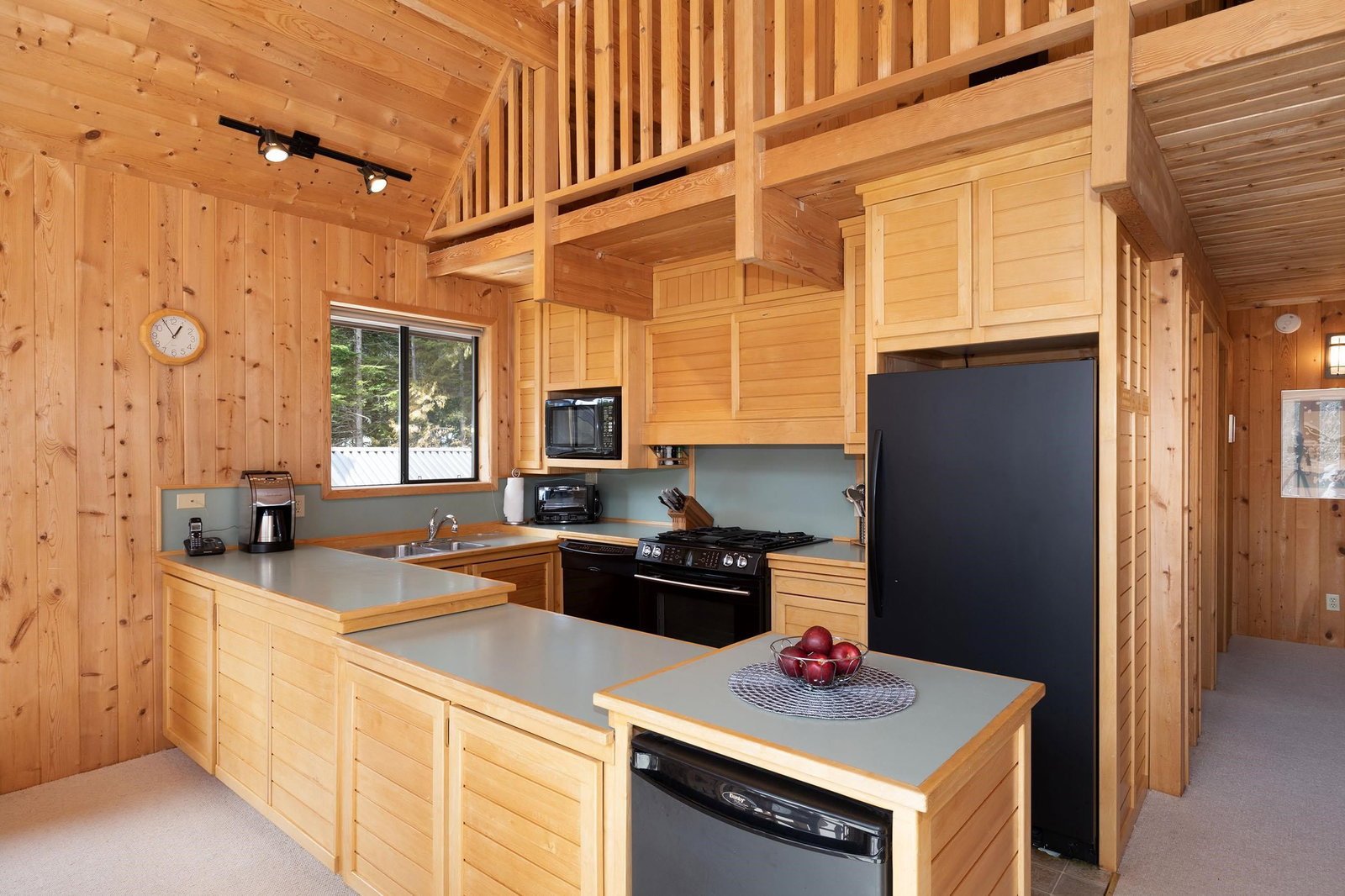 Listing Image 9