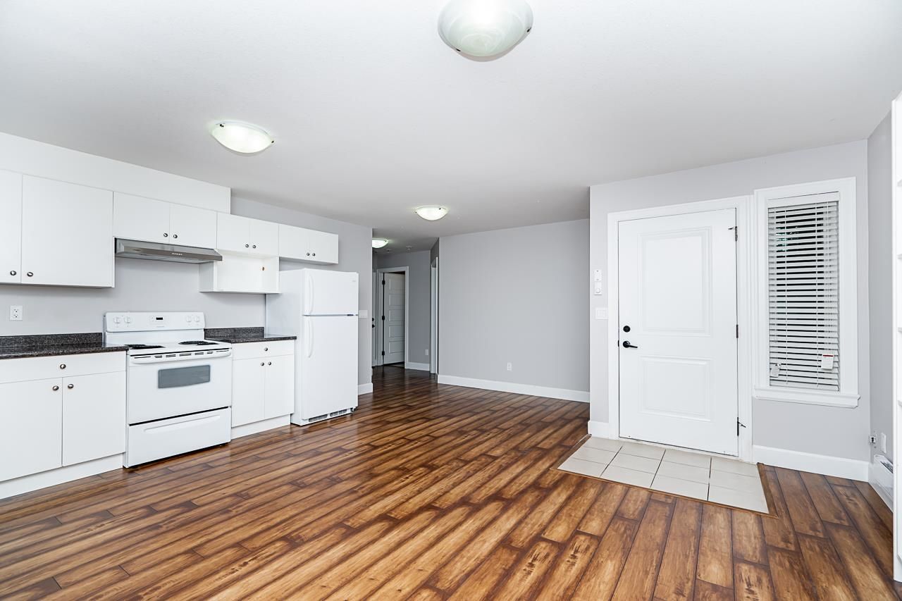 Listing Image 22
