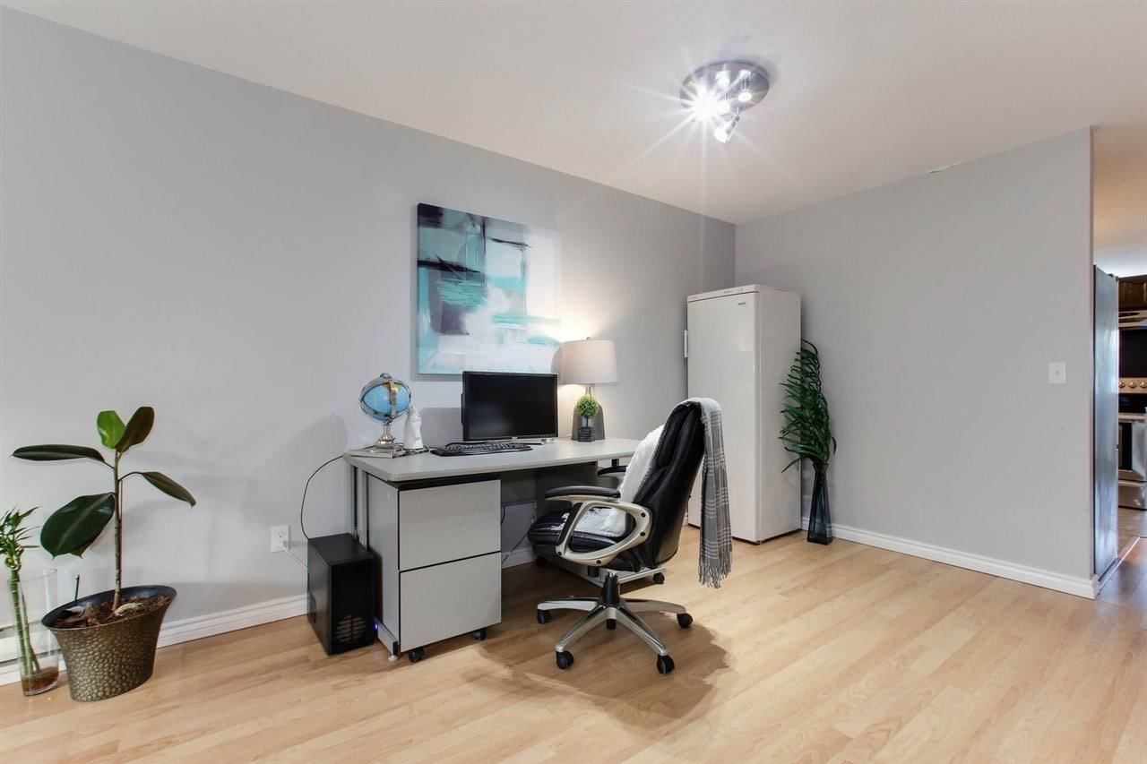Listing Image 9