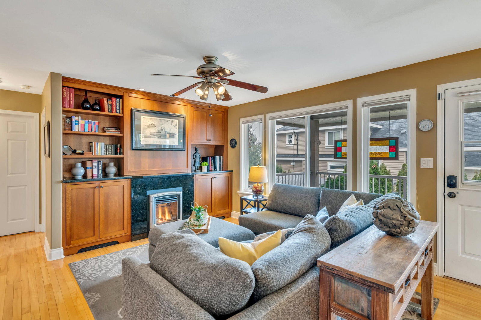 Listing Image 11